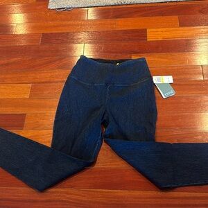 Lysee dark blue jeggings. Medium. NWT